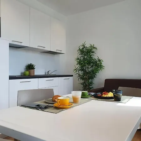 Superior Aparthotel 4*